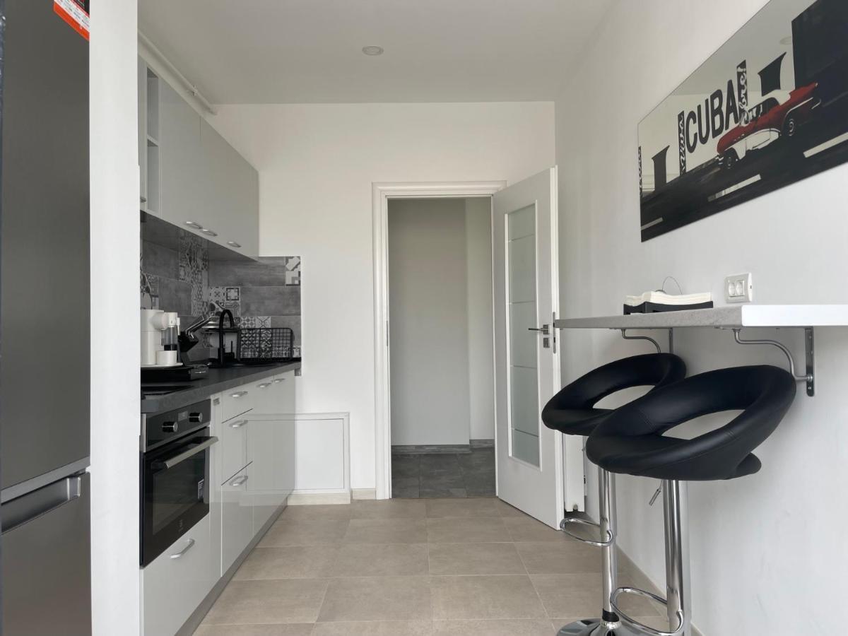 Lakeview 2 Room Penthouse Rooftop Terrace W15 부쿠레슈티 외부 사진